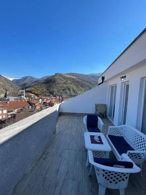 Penthouse With Castle View Leilighet Prizren Eksteriør bilde