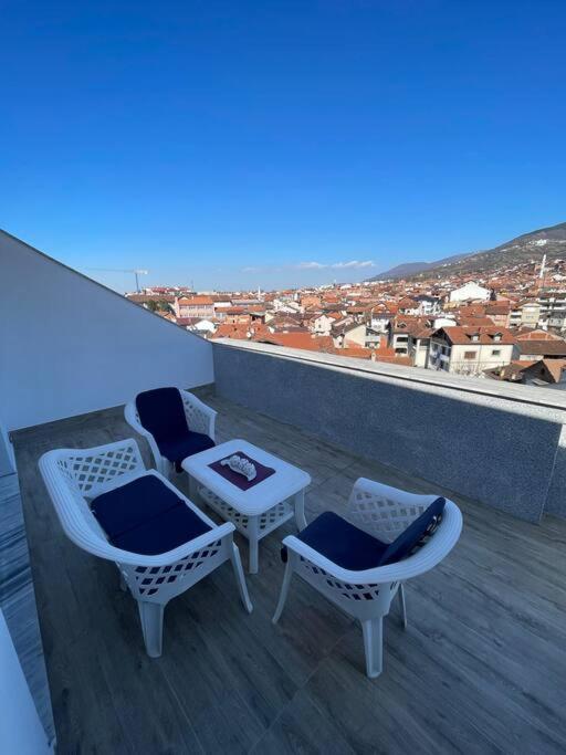 Penthouse With Castle View Leilighet Prizren Eksteriør bilde